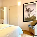 Relaxed Loft Between & Mountains Lejlighed