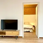 Relaxed Loft Between & Mountains Lejlighed *