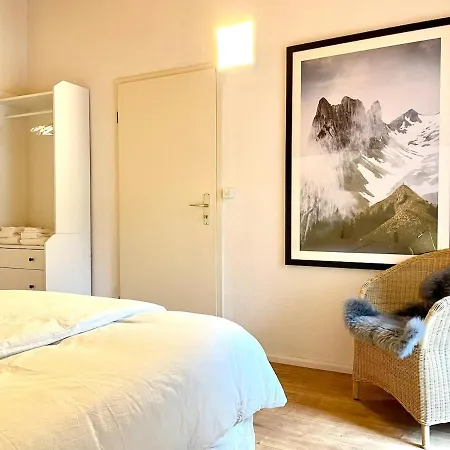 Relaxed Loft Between & Mountains Lägenhet