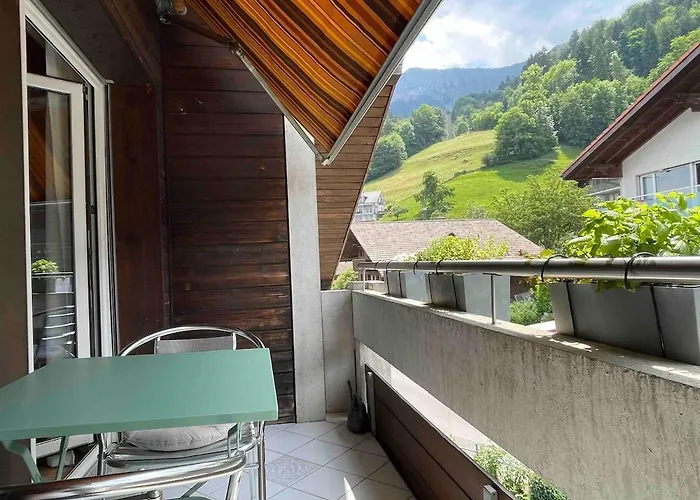 Relaxed Loft Between & Mountains * Leissigen
