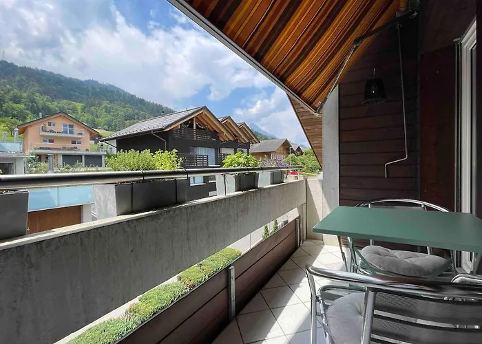 Relaxed Loft Between & Mountains דירה